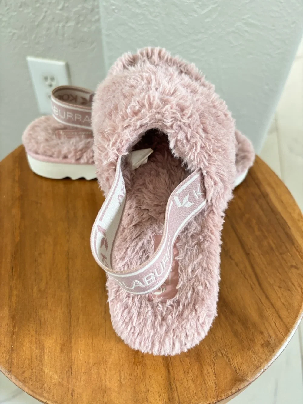 Koolaburra by UGG Pink Fuzzy Slide and cozy Sandals with Elastic Back Strap EUC